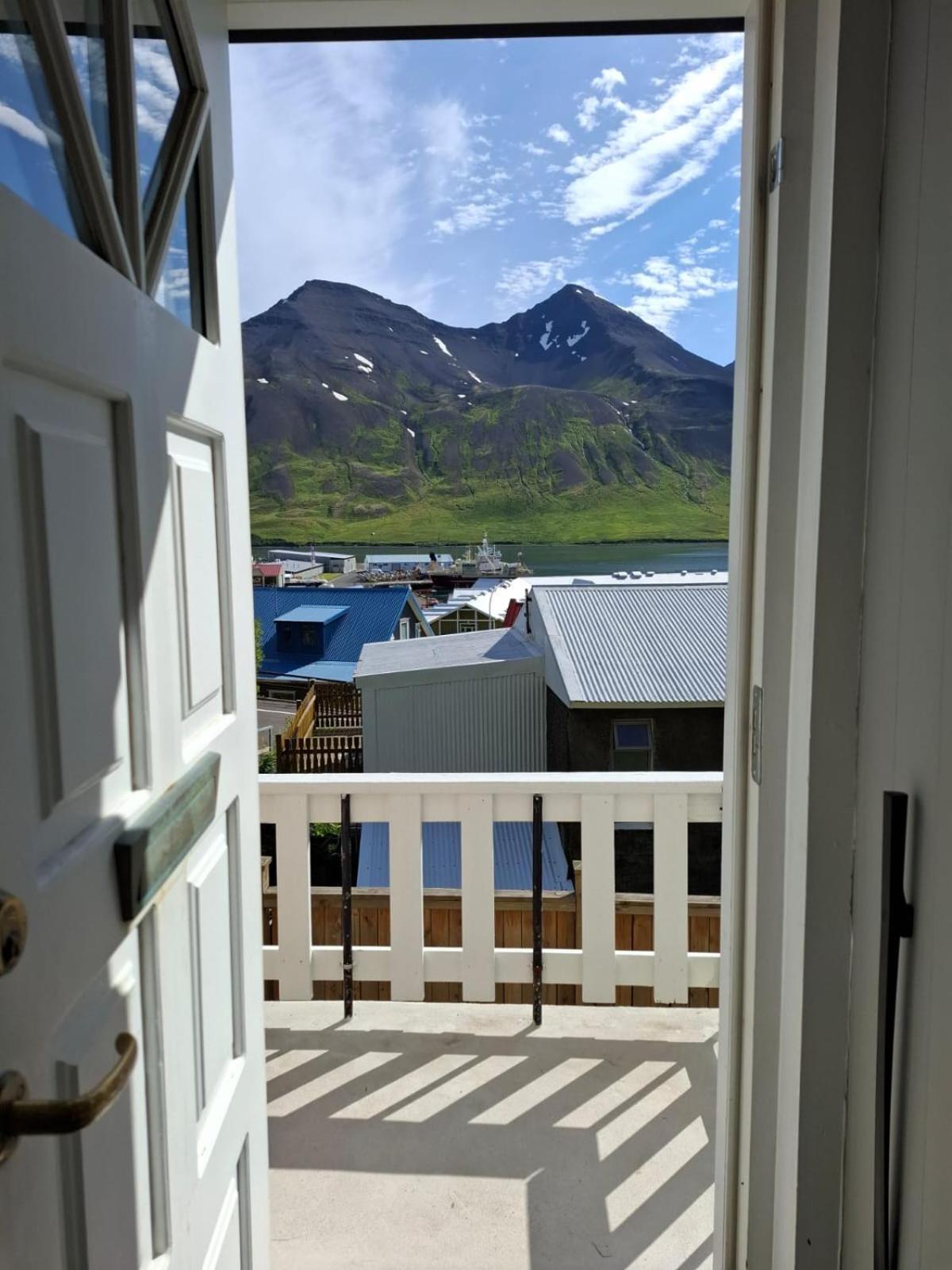 Landakot The Perfect Getaway By Staynorth Siglufjordur Ngoại thất bức ảnh